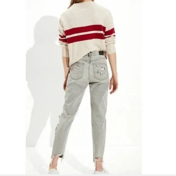 AE x Peanuts Snoopy Gray Mom Jeans – Size 6 - Picture 3 of 16